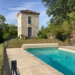 Caramel - Piscine - Vue Prázdninový dům *