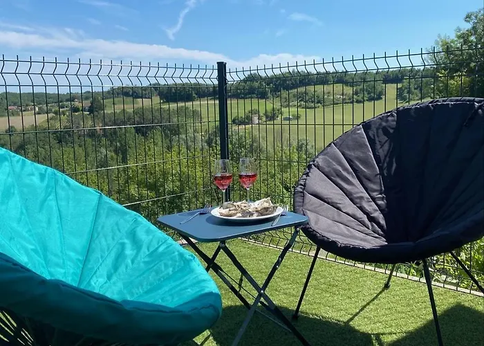 Caramel - Piscine - Vue Semesterbostad